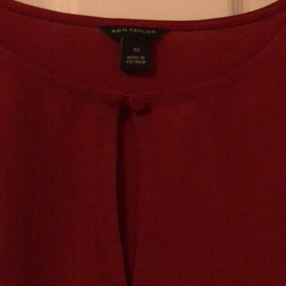 EUC Ann Taylor red 3/4 sleeve - Picture 5 of 7